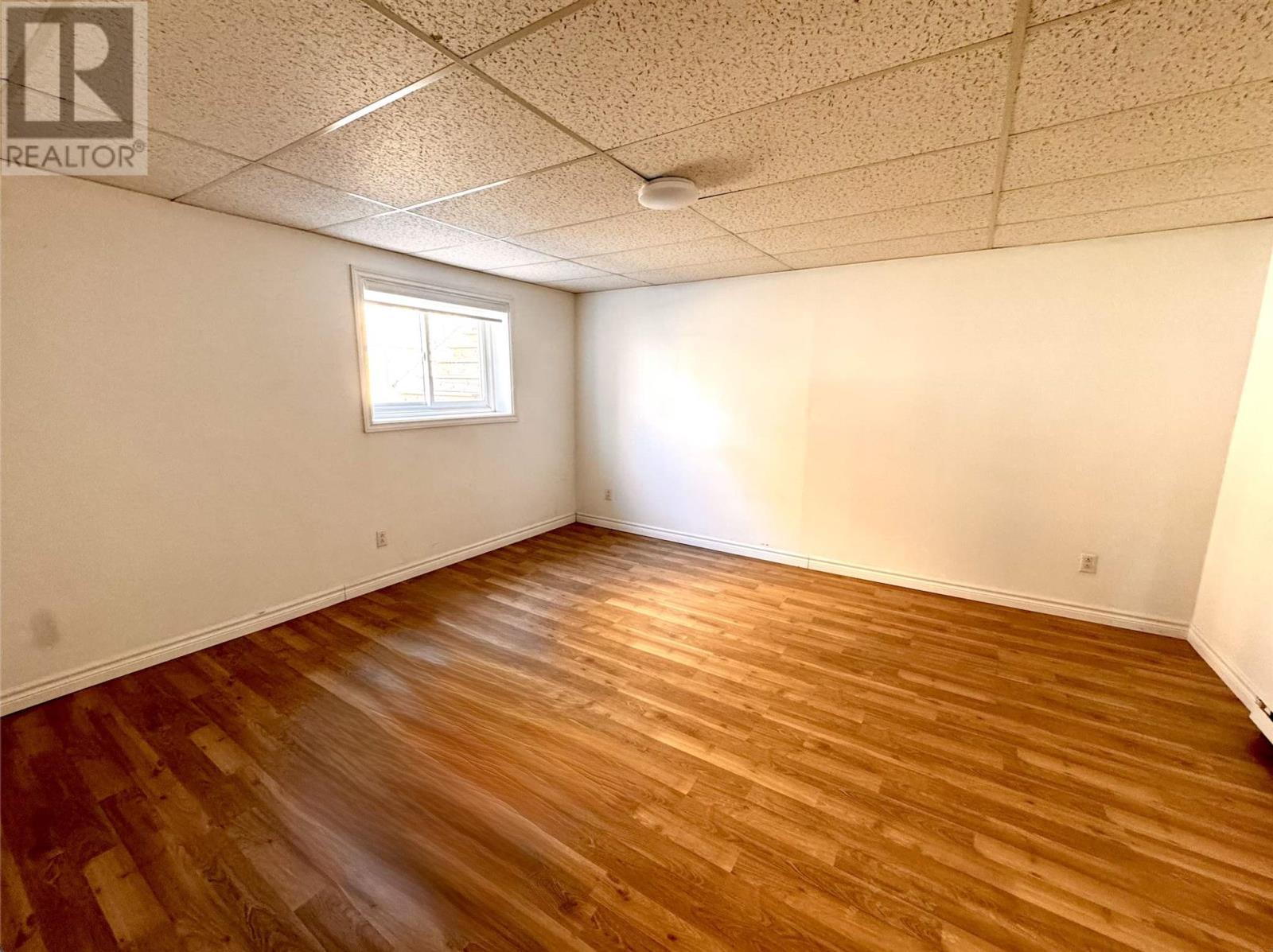 59 Winston Rd, Wawa, ON - Indoor Photo Showing Other Room