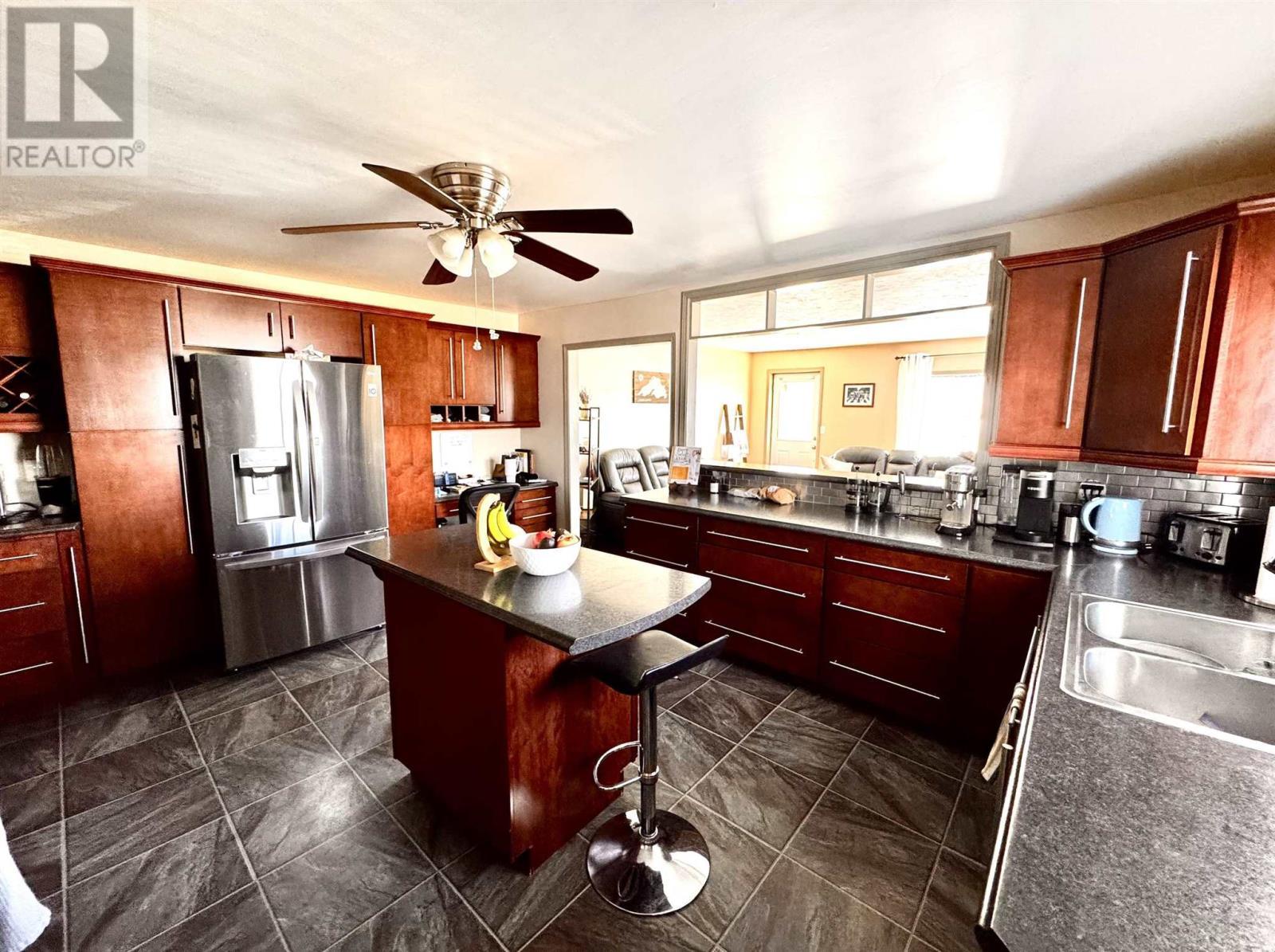 59 Winston Rd, Wawa, ON - Indoor Photo Showing Kitchen With Double Sink