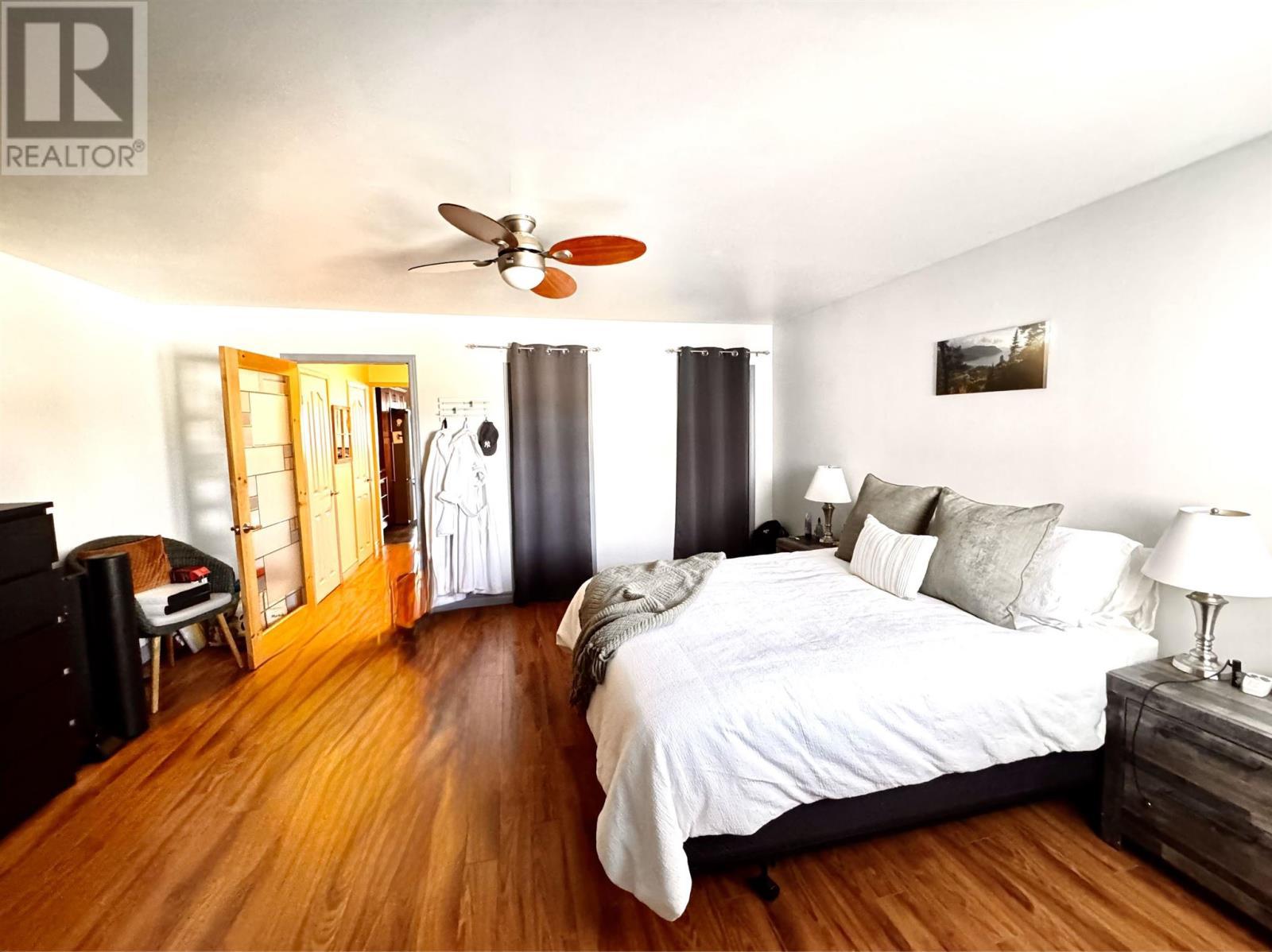 59 Winston Rd, Wawa, ON - Indoor Photo Showing Bedroom