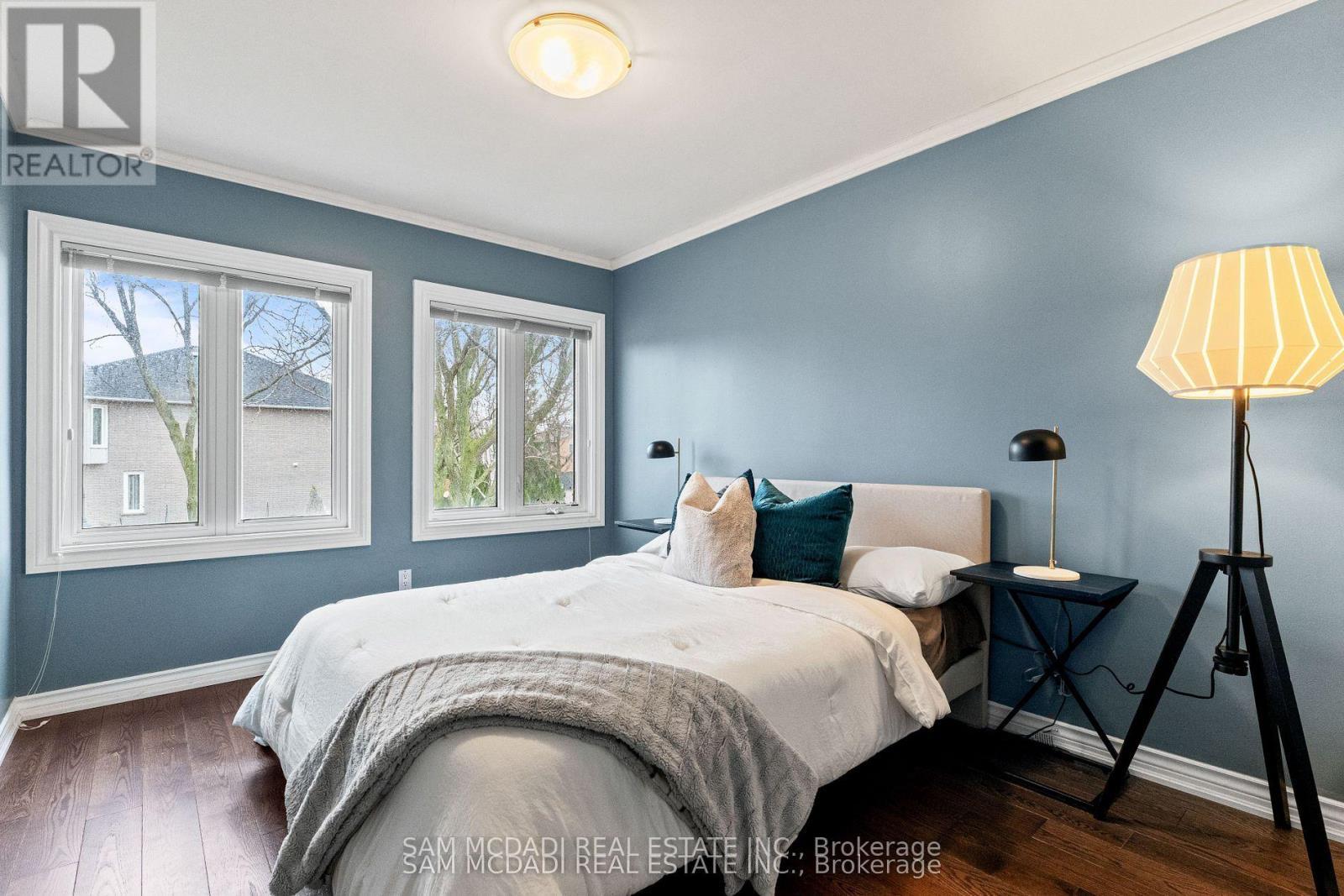 4025 Rolling Valley Drive, Mississauga, ON - Indoor Photo Showing Bedroom