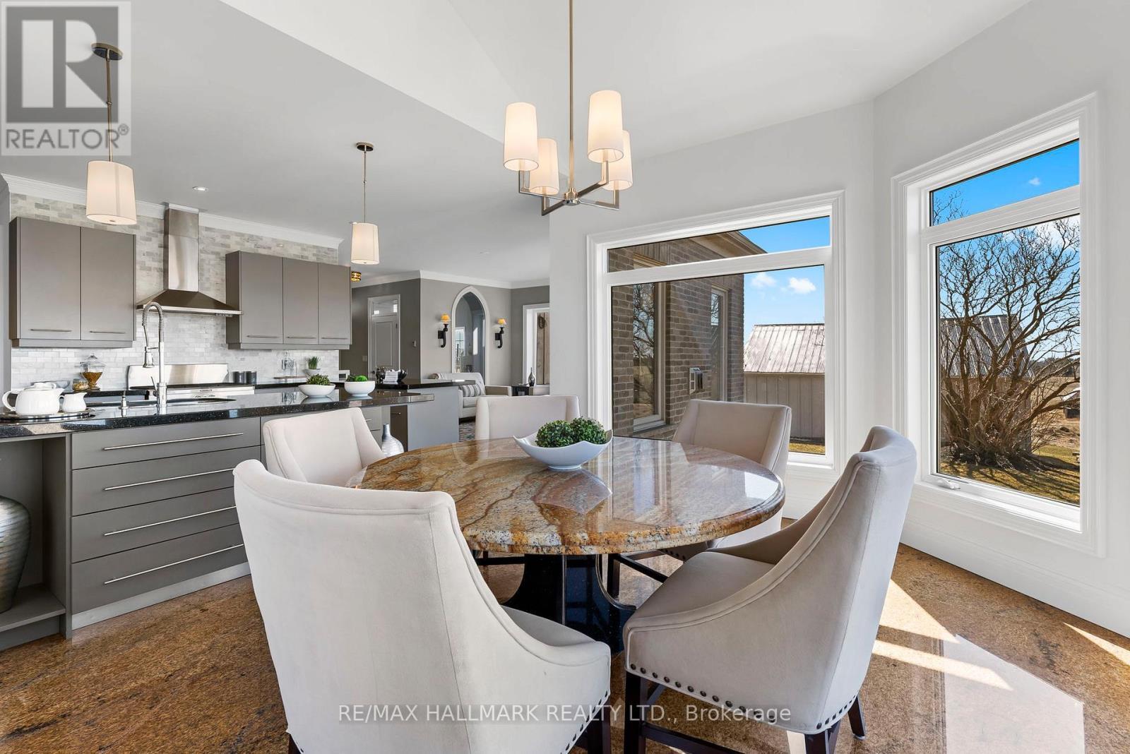 5038 Thornton Road N, Oshawa, ON - Indoor Photo Showing Dining Room