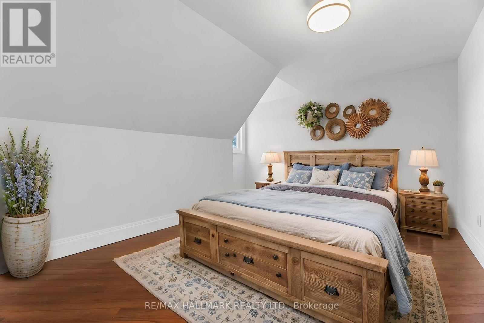 5038 Thornton Road N, Oshawa, ON - Indoor Photo Showing Bedroom
