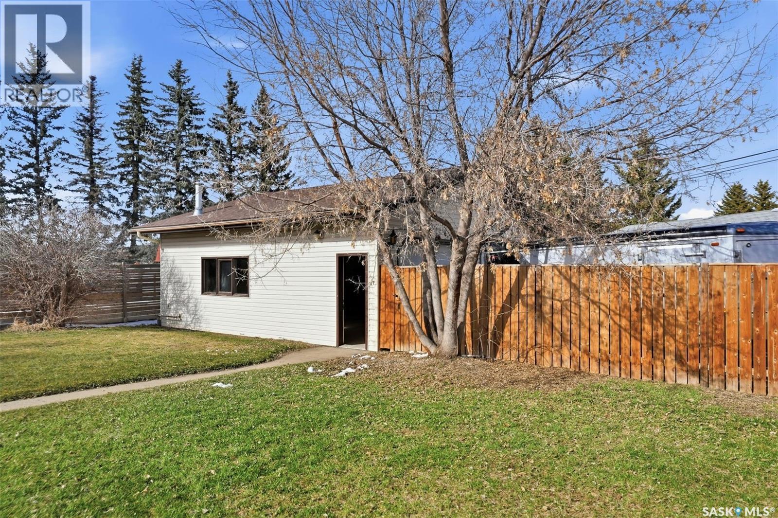 516 Wilken Crescent E, Warman, SK - Outdoor