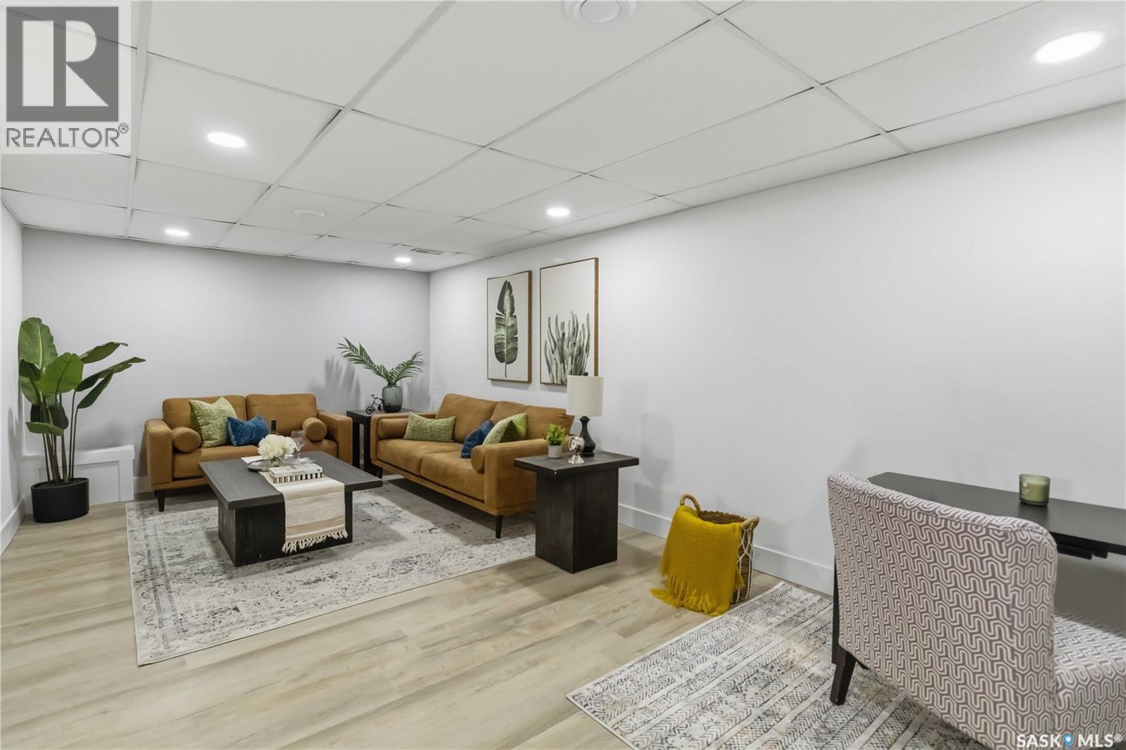 224 Waterloo Crescent, Saskatoon, SK - Indoor
