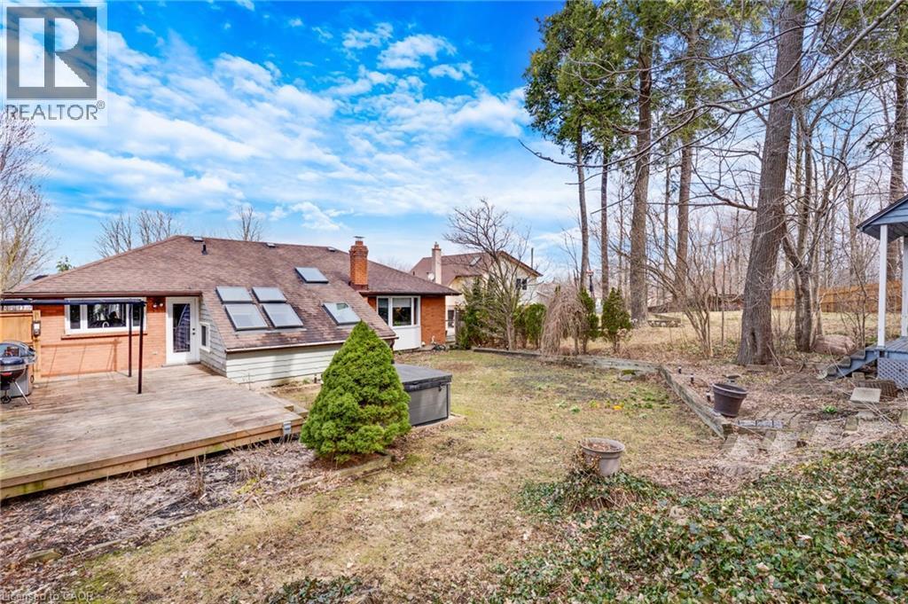 37 Yellow Birch Drive, Kitchener, ON - Outdoor