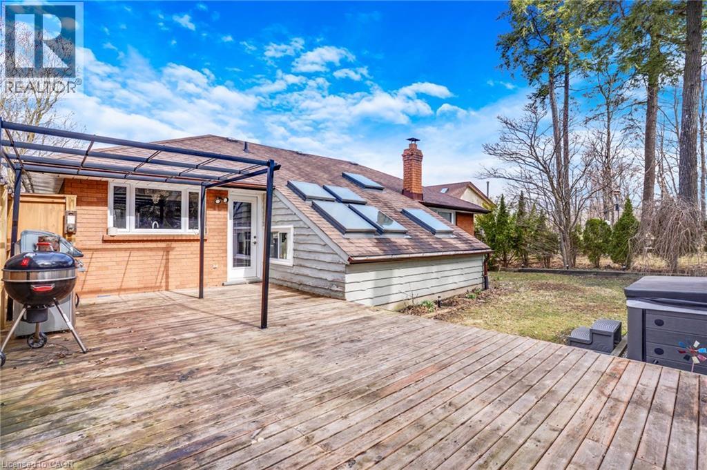 37 Yellow Birch Drive, Kitchener, ON - Outdoor With Deck Patio Veranda