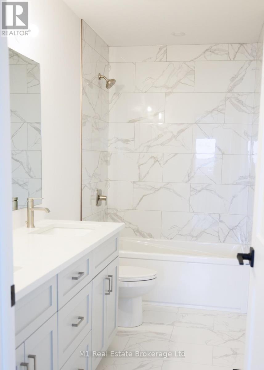 74 Bedell Drive, Mapleton, ON - Indoor Photo Showing Bathroom