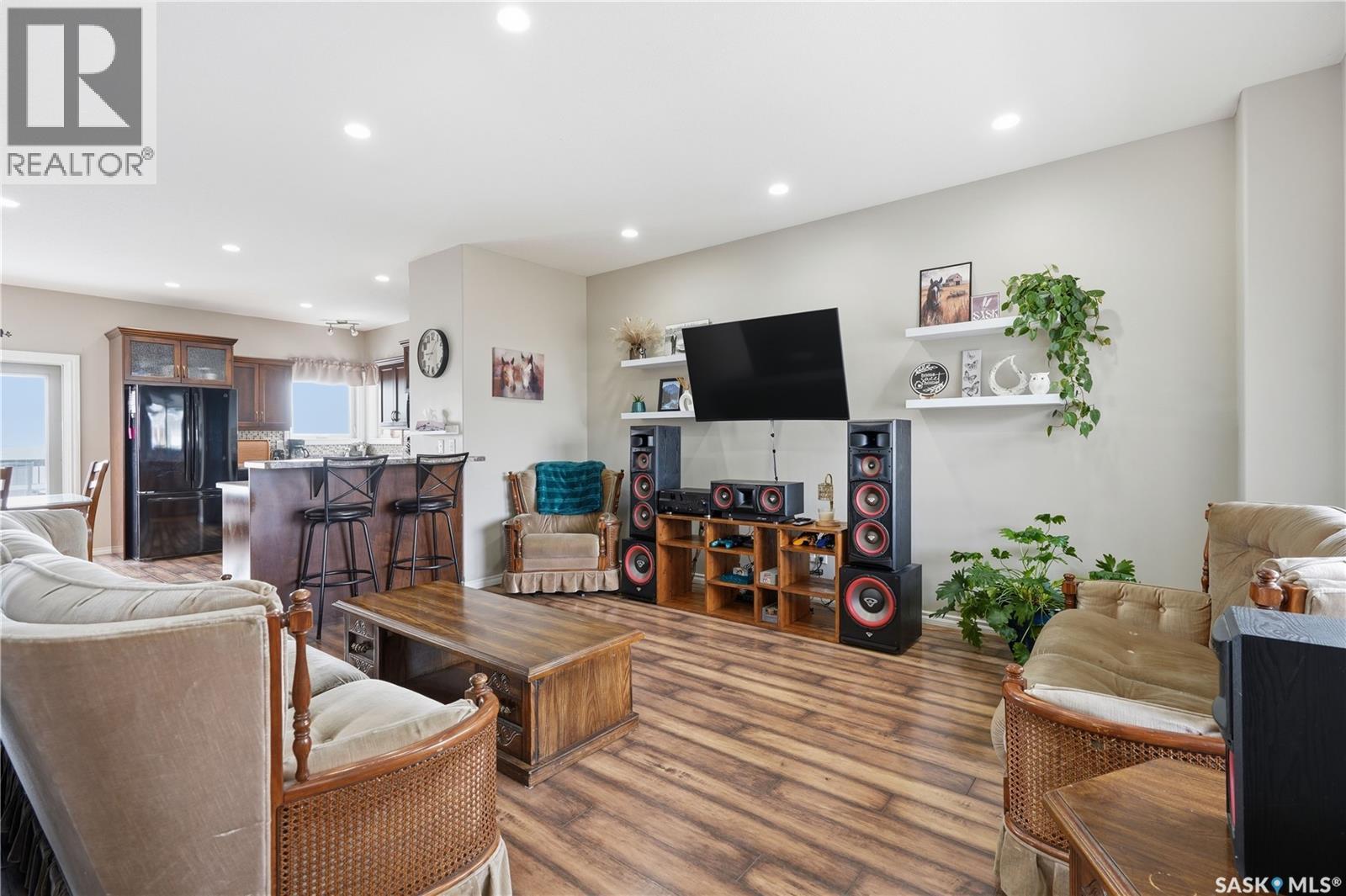 225 Willow Street, Pense, SK - Indoor