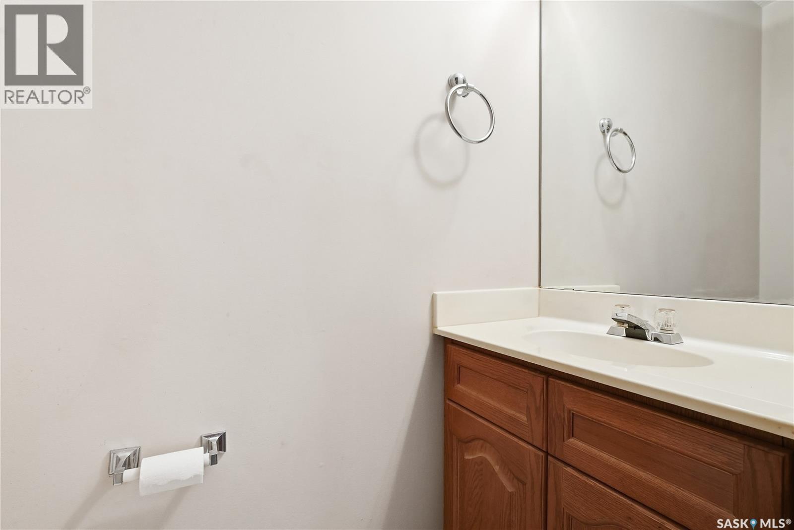 807 115Th Street E, Saskatoon, SK - Indoor Photo Showing Bathroom