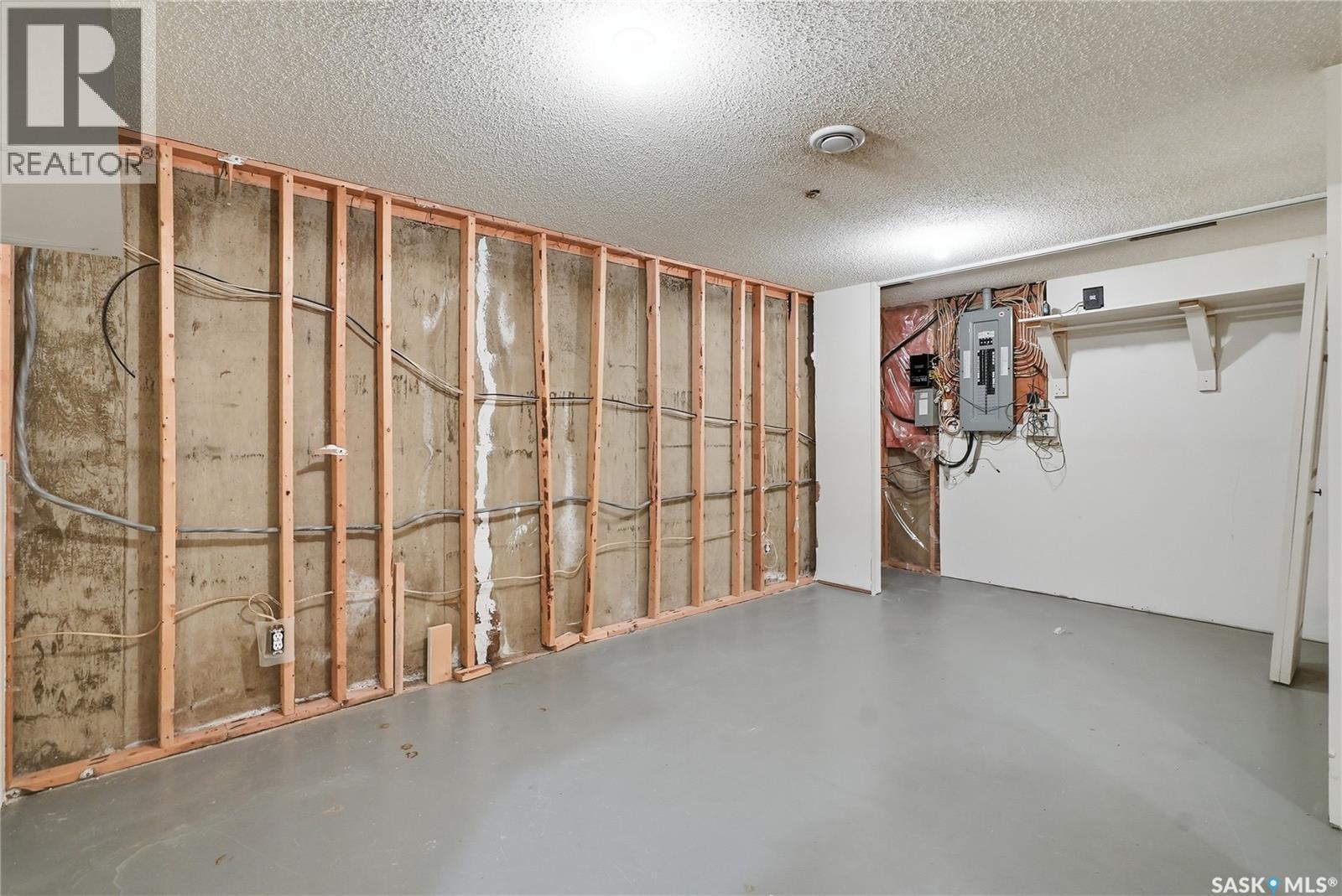 807 115Th Street E, Saskatoon, SK - Indoor Photo Showing Other Room