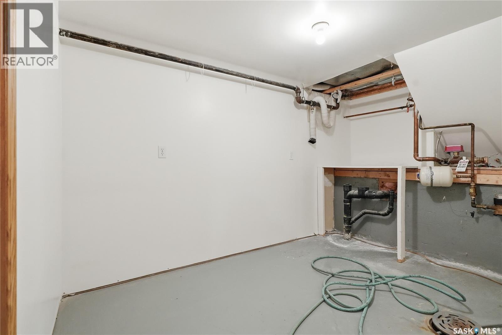 807 115Th Street E, Saskatoon, SK - Indoor