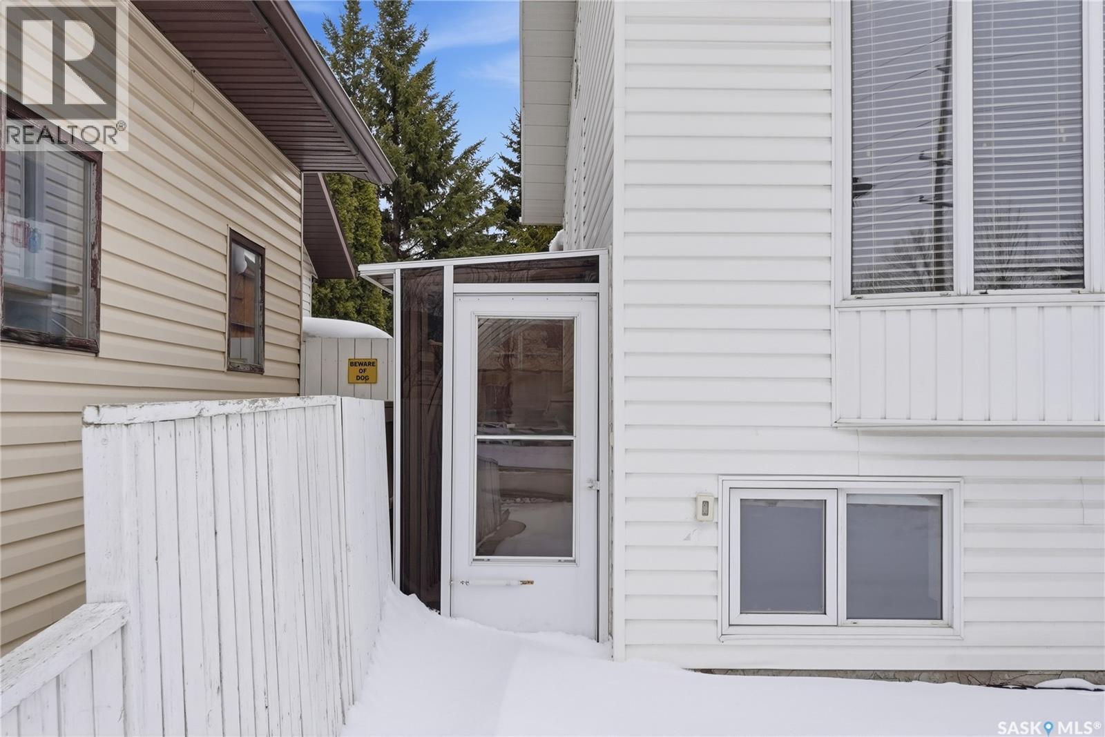 807 115Th Street E, Saskatoon, SK - Outdoor With Exterior