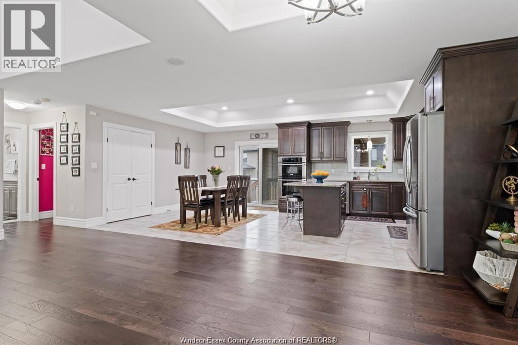 1249 Cancun, Windsor, ON - Indoor