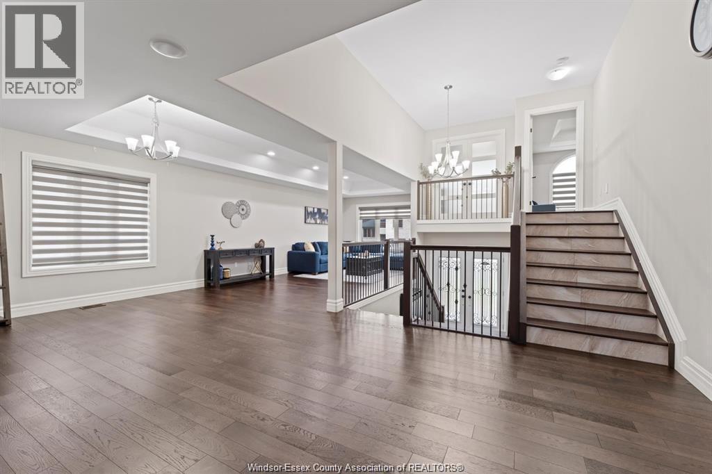 1249 Cancun, Windsor, ON - Indoor