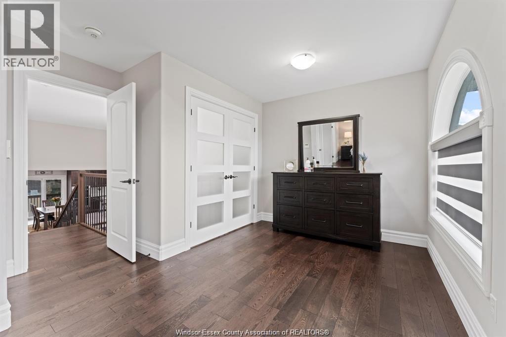 1249 Cancun, Windsor, ON - Indoor