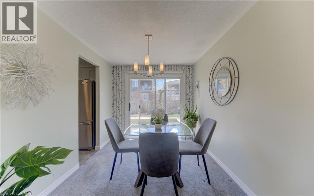 83 Manor Drive, Kitchener, ON - Indoor Photo Showing Dining Room