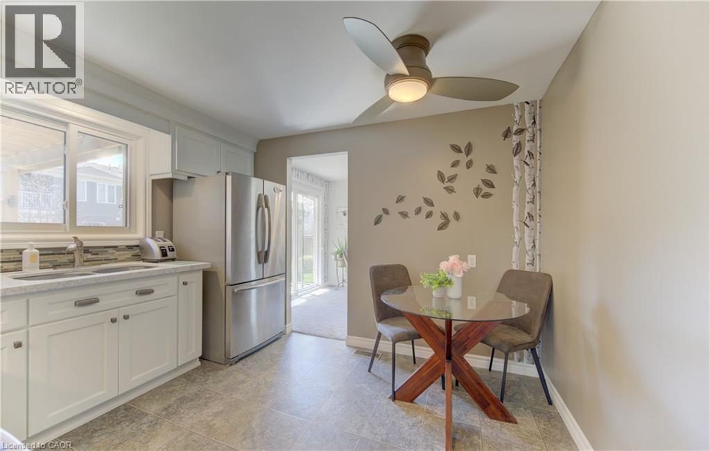 83 Manor Drive, Kitchener, ON - Indoor Photo Showing Dining Room