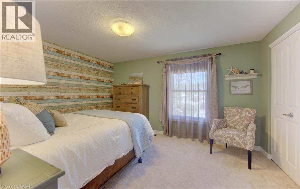 83 Manor Drive, Kitchener, ON - Indoor Photo Showing Bedroom