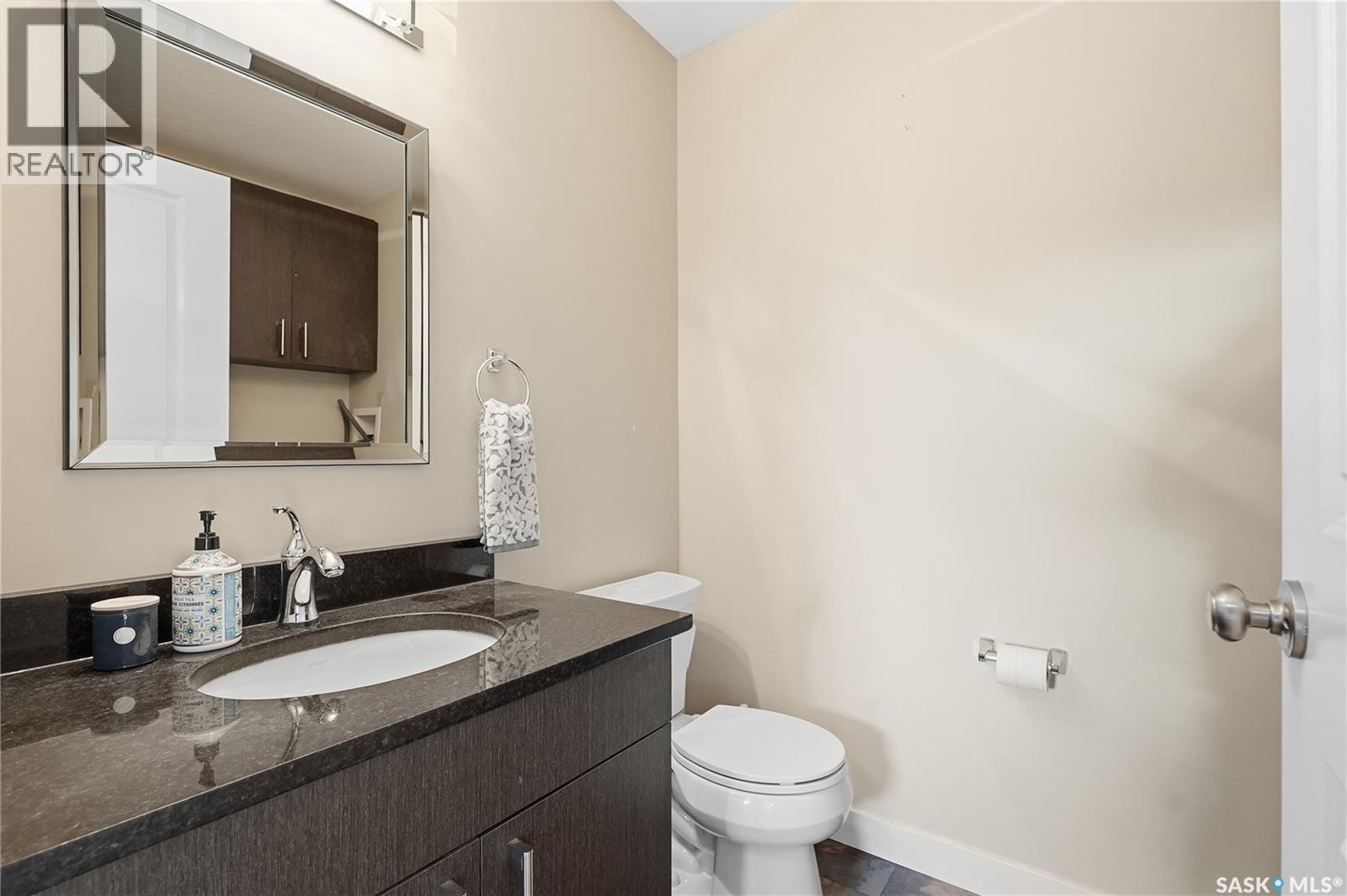 139 Maningas Bend, Saskatoon, SK - Indoor Photo Showing Bathroom