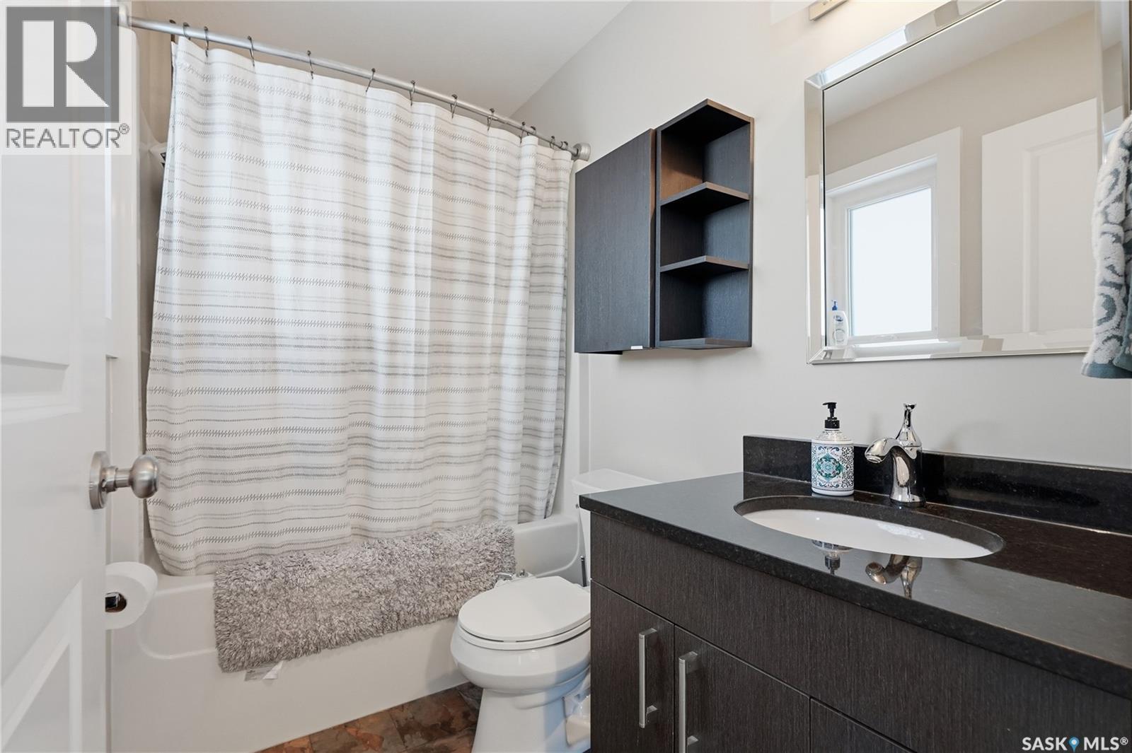 139 Maningas Bend, Saskatoon, SK - Indoor Photo Showing Bathroom