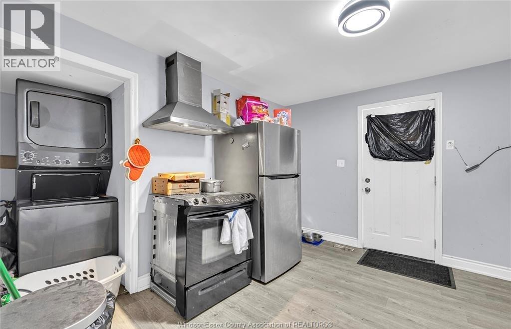 294 Louis Avenue, Windsor, ON - Indoor