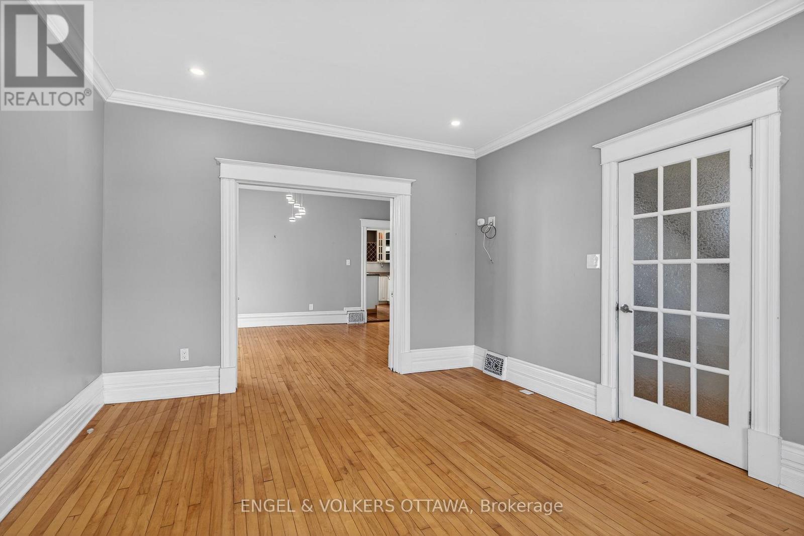 434 Byron Avenue, Ottawa, ON - Indoor Photo Showing Other Room