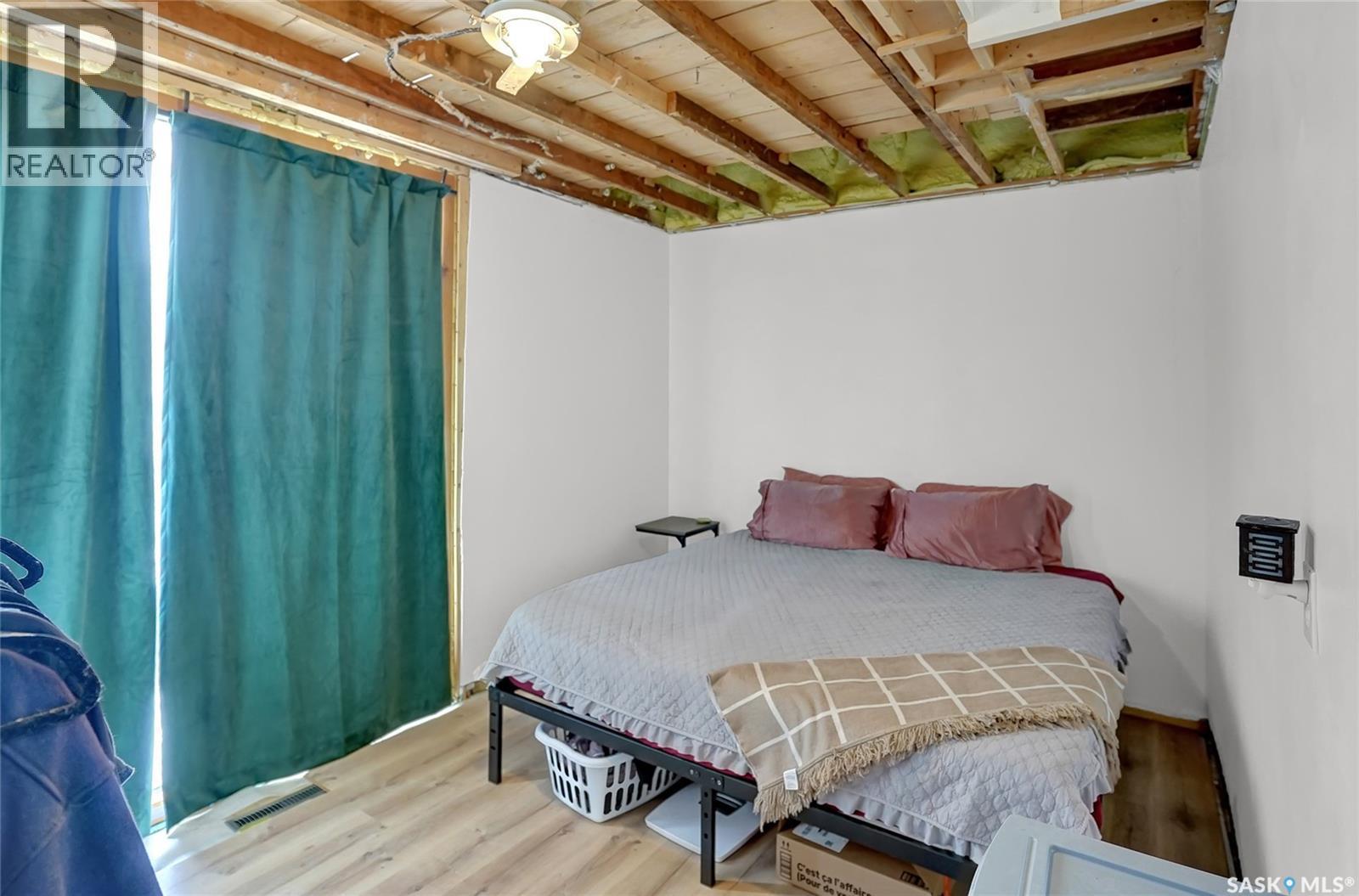 328 Cornwall Street, Regina, SK - Indoor Photo Showing Bedroom