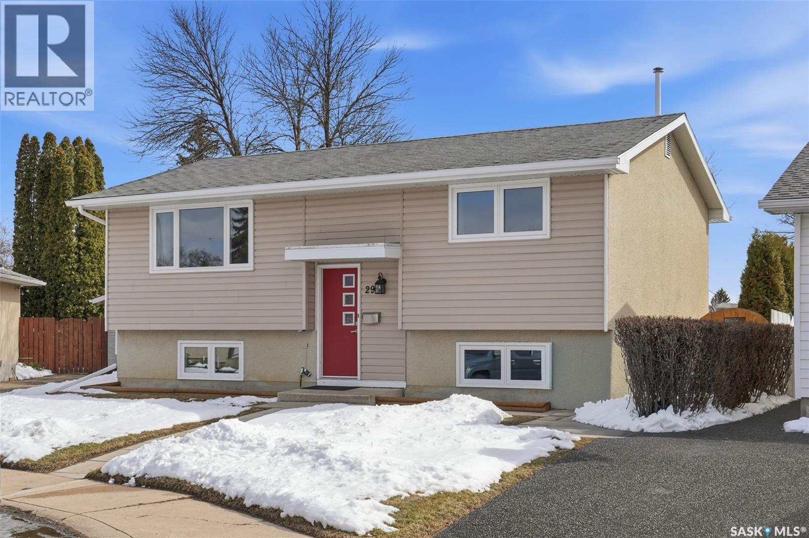 29 Tupper Crescent, Saskatoon, SK - Outdoor