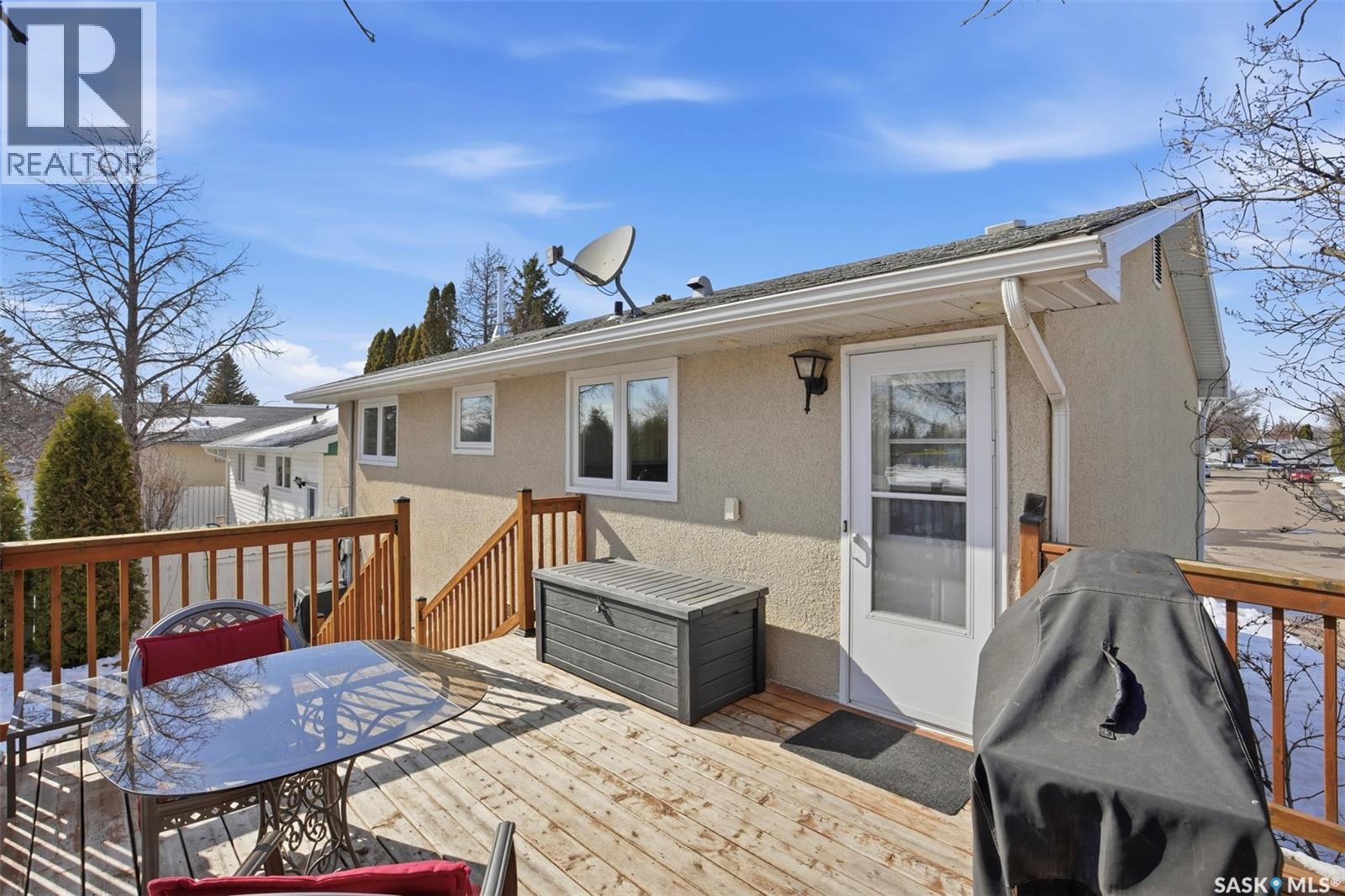 29 Tupper Crescent, Saskatoon, SK - Outdoor With Deck Patio Veranda With Exterior