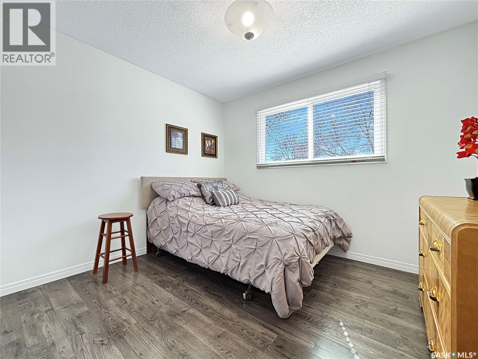 755 Tobin Terrace, Saskatoon, SK - Indoor Photo Showing Bedroom