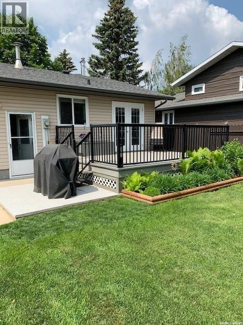 755 Tobin Terrace, Saskatoon, SK - Outdoor With Deck Patio Veranda