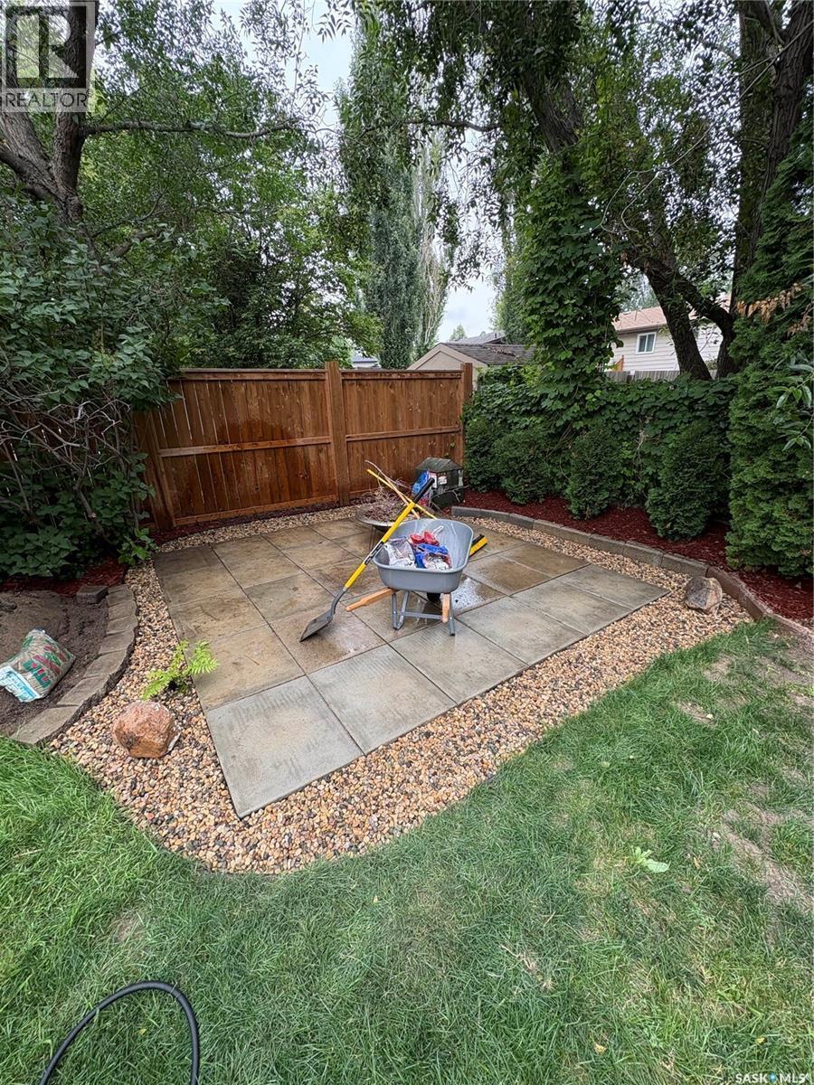 627 Delaronde Crescent, Saskatoon, SK - Outdoor