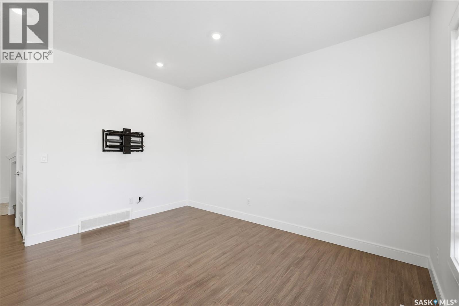 611 Kolynchuk Court, Saskatoon, SK - Indoor Photo Showing Other Room