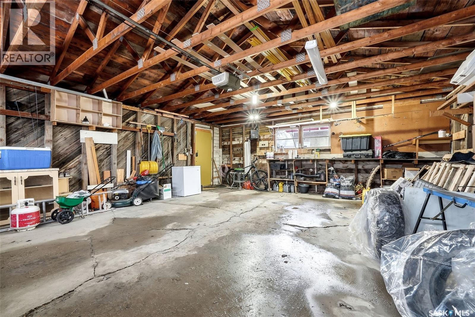 224 Mikkelson Drive, Regina, SK - Indoor Photo Showing Other Room