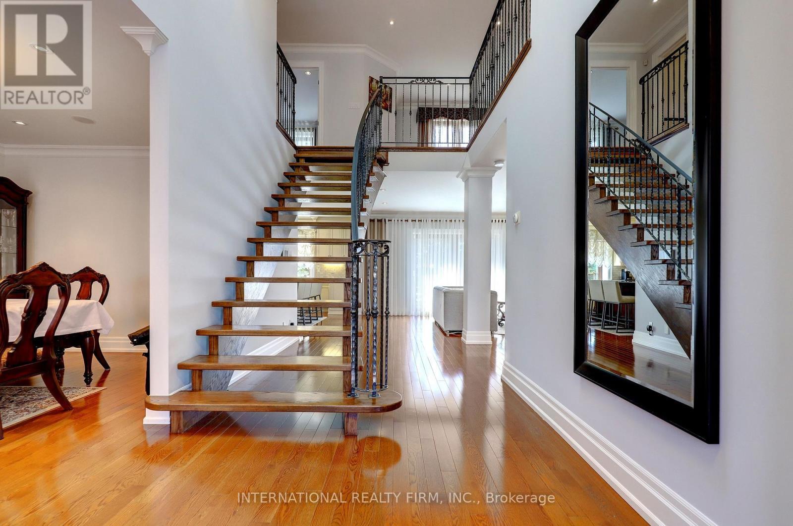 3496 Burningoak Crescent, Mississauga, ON - Indoor Photo Showing Other Room