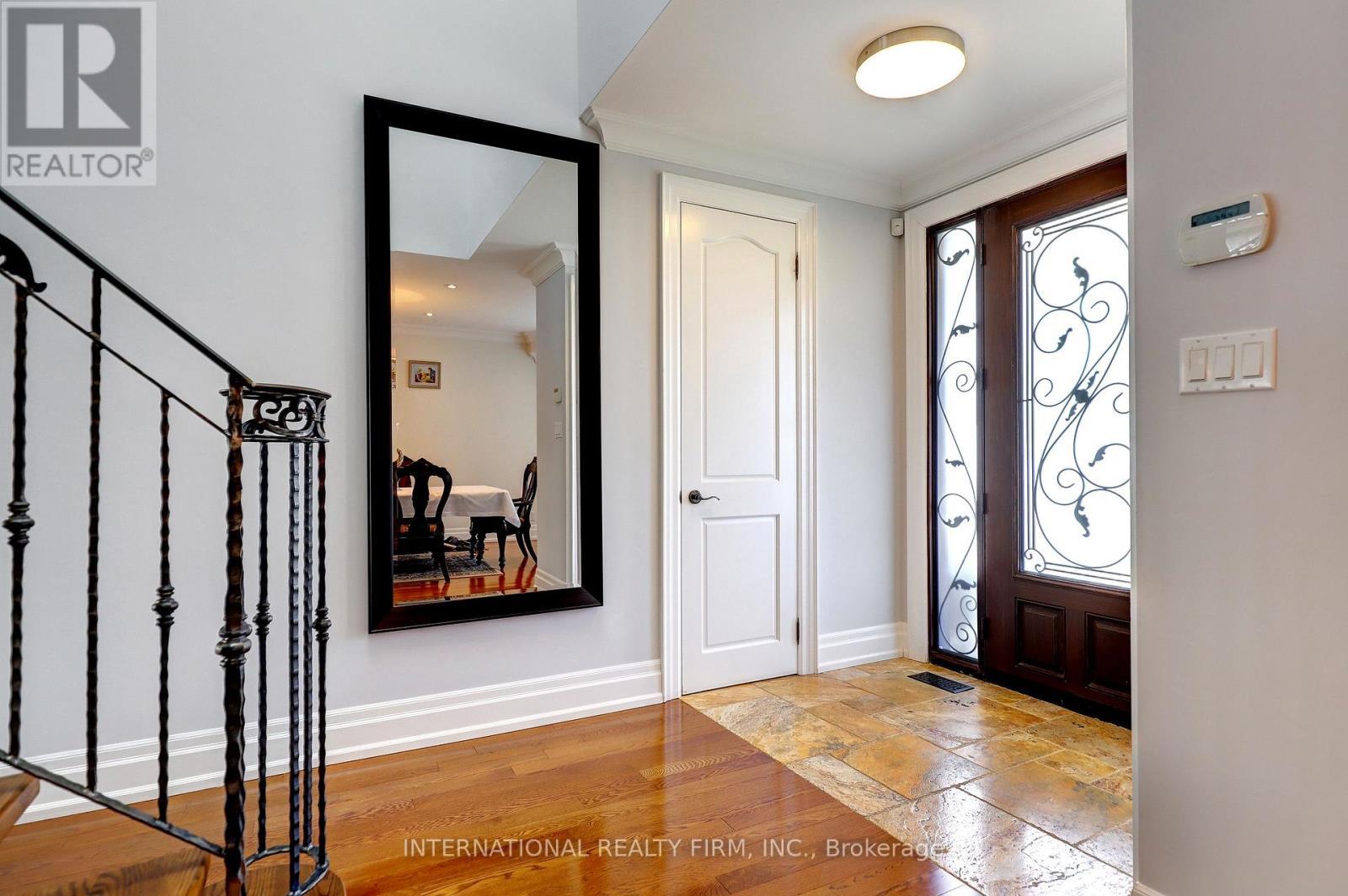 3496 Burningoak Crescent, Mississauga, ON - Indoor Photo Showing Other Room