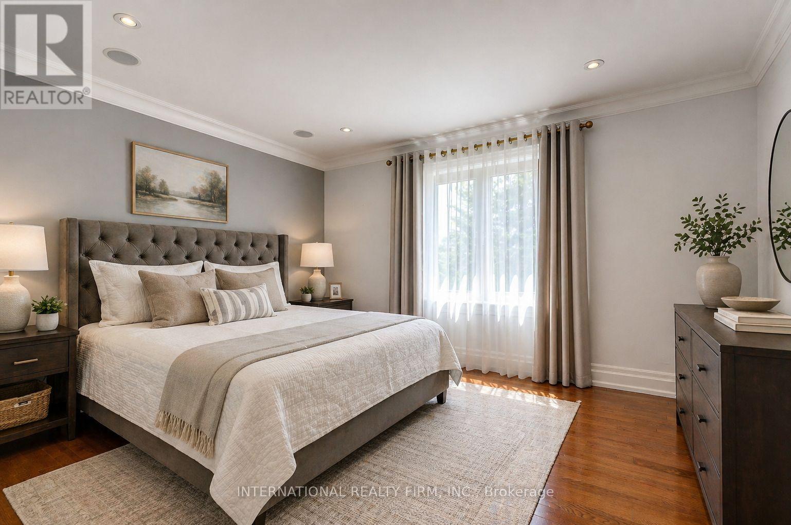 3496 Burningoak Crescent, Mississauga, ON - Indoor Photo Showing Bedroom