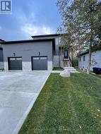 52 MARILYN AVENUE S Wasaga Beach, ON L9Z 2Y1