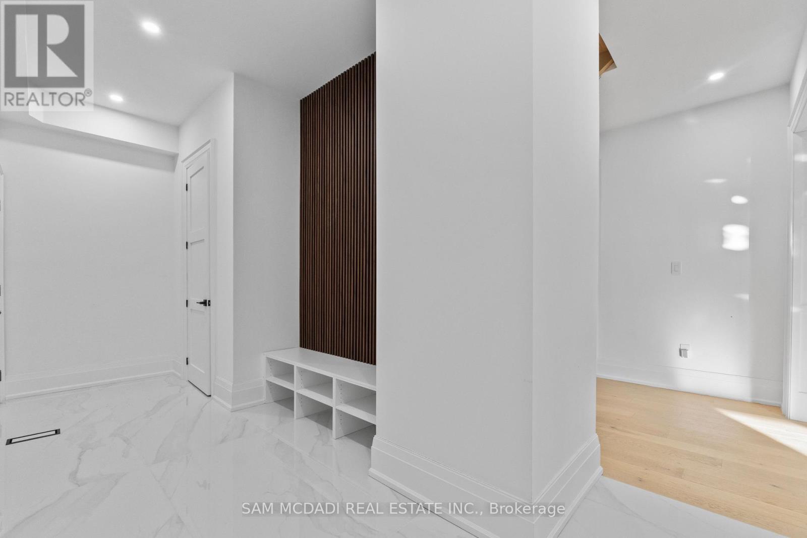 1610 Kenmuir Avenue, Mississauga, ON - Indoor Photo Showing Other Room