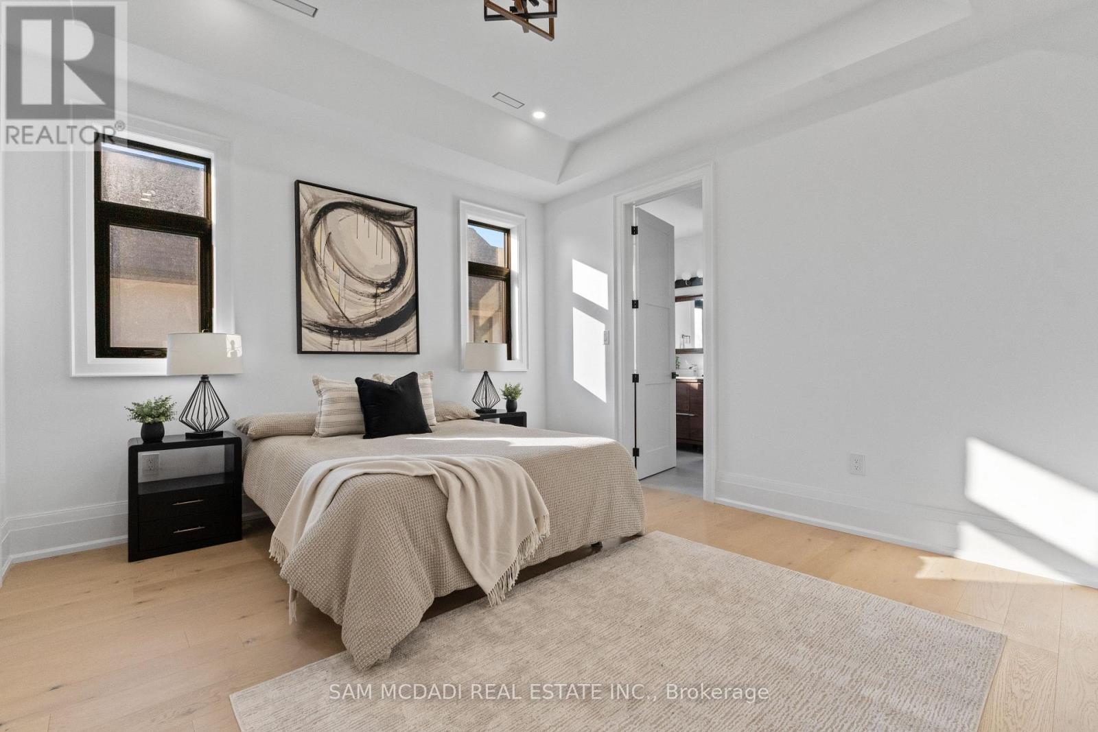 1610 Kenmuir Avenue, Mississauga, ON - Indoor Photo Showing Bedroom