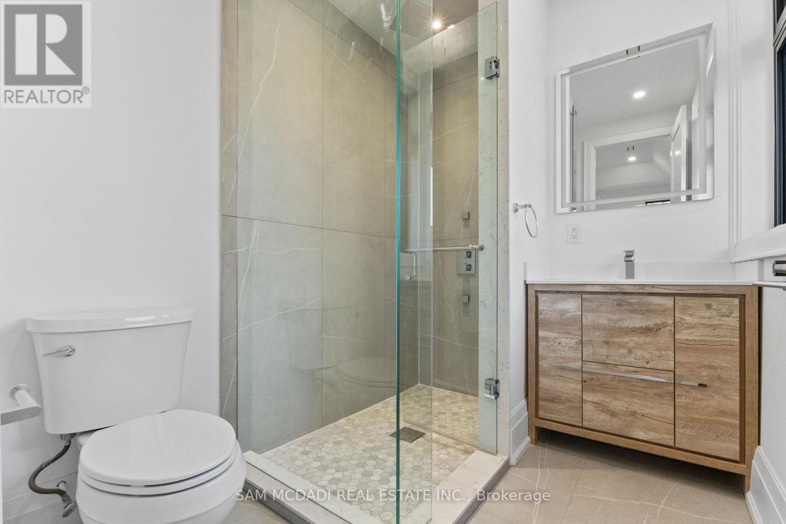 1610 Kenmuir Avenue, Mississauga, ON - Indoor Photo Showing Bathroom