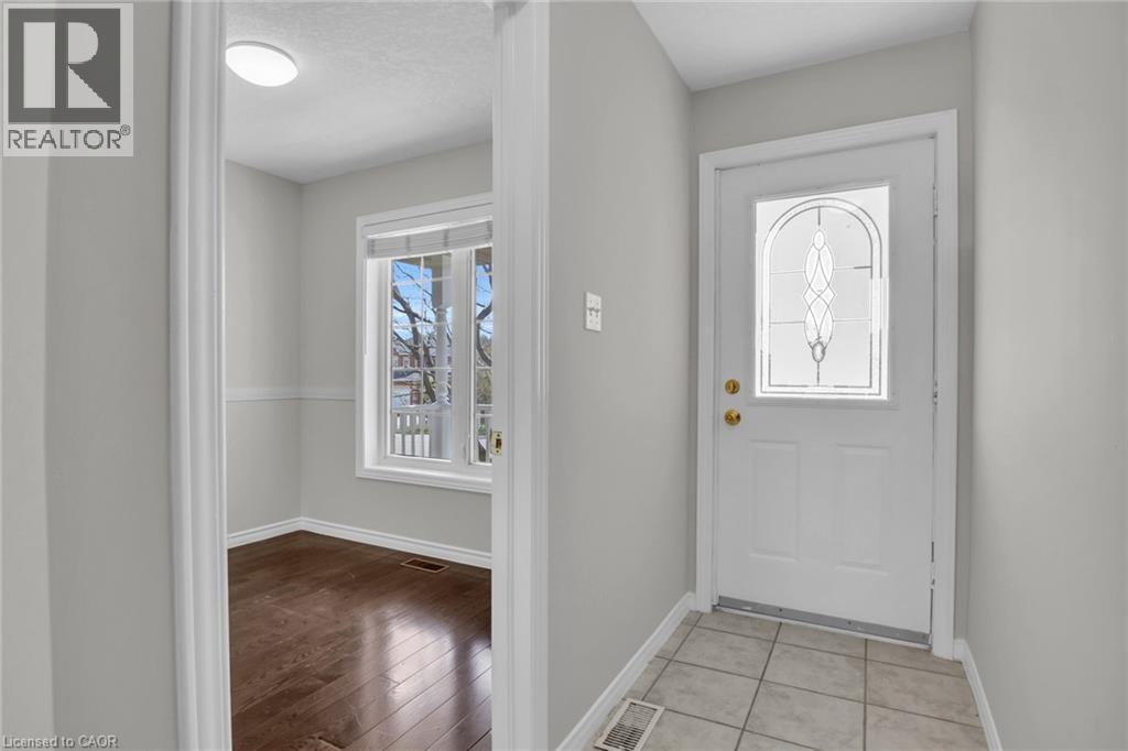 115 Daimler Drive, Kitchener, ON - Indoor Photo Showing Other Room