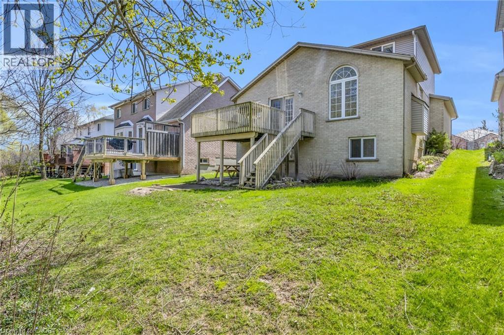 115 Daimler Drive, Kitchener, ON - Outdoor