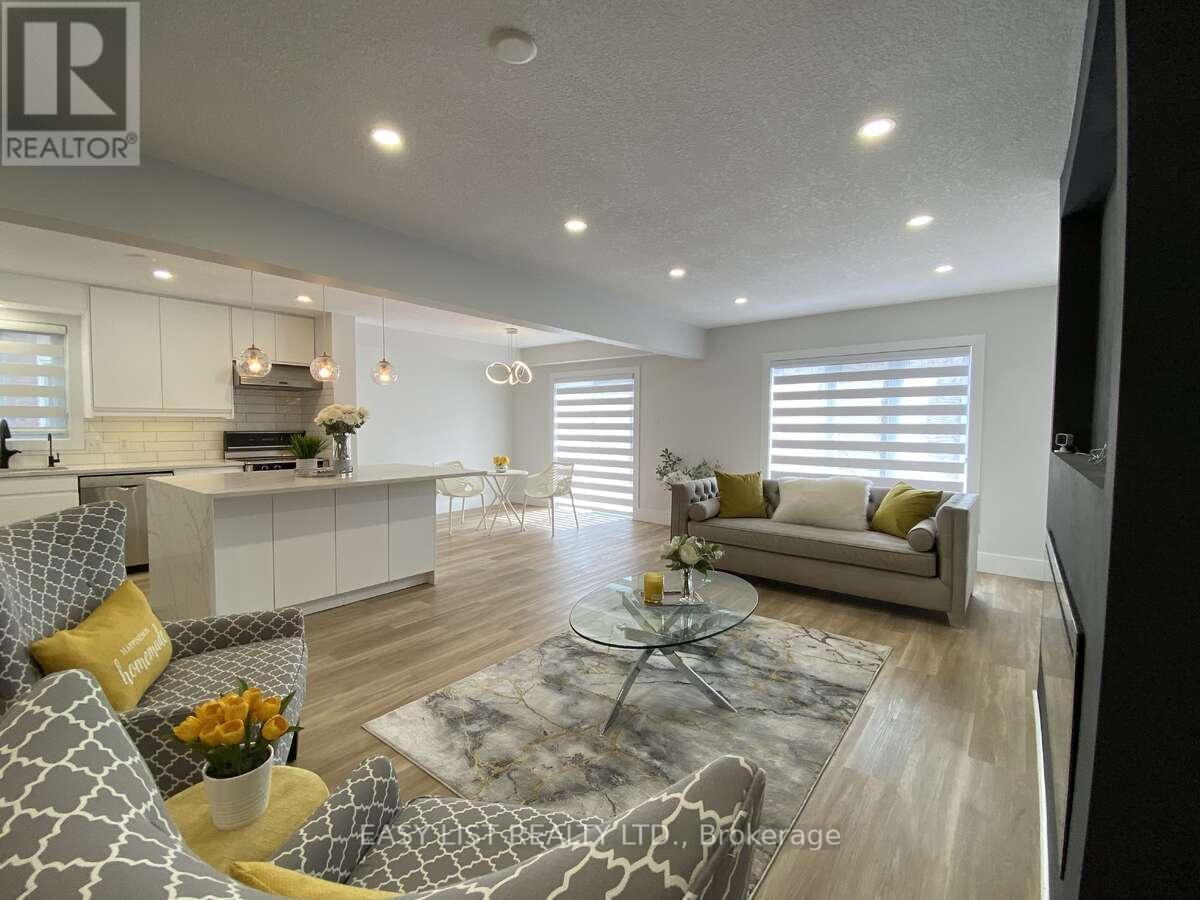 125 Steepleridge Street, Kitchener, ON - Indoor Photo Showing Living Room