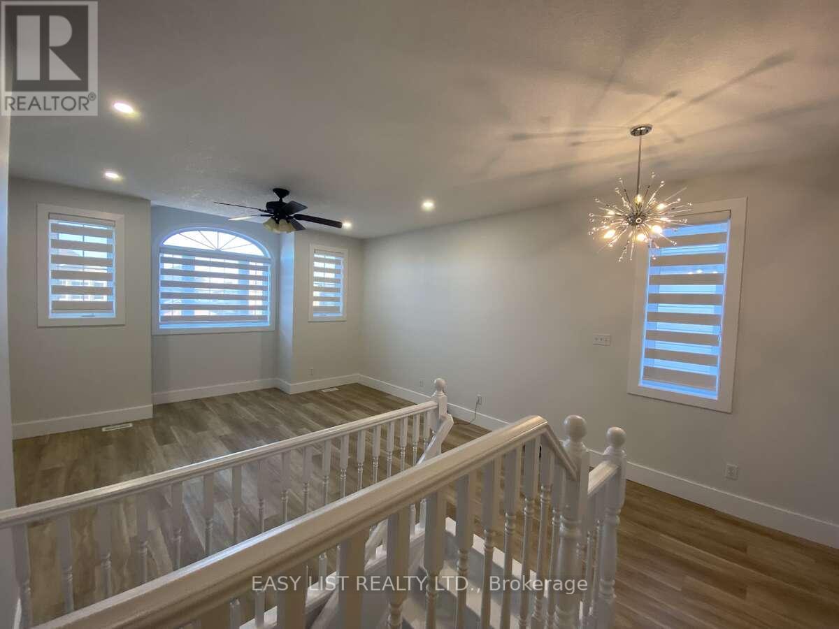 125 Steepleridge Street, Kitchener, ON - Indoor Photo Showing Other Room