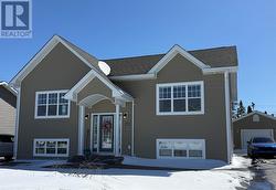 15 Howe Street Gander, NL A1V 0E8