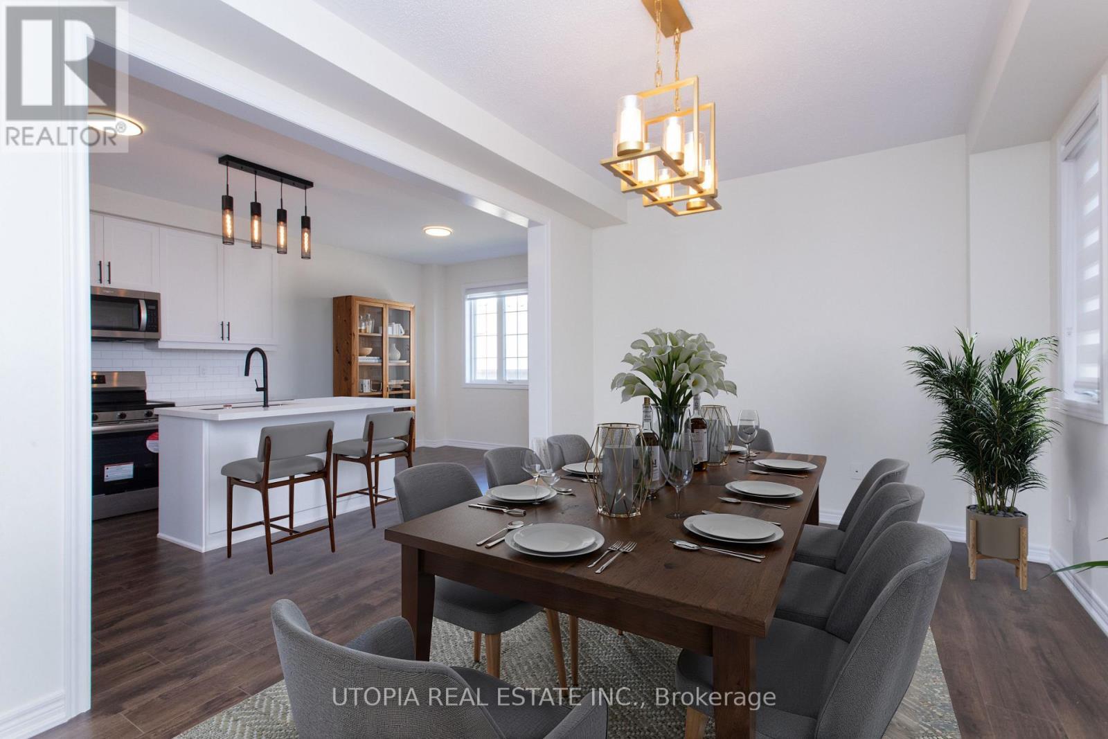 5409 Tenth Line W, Mississauga, ON - Indoor Photo Showing Dining Room