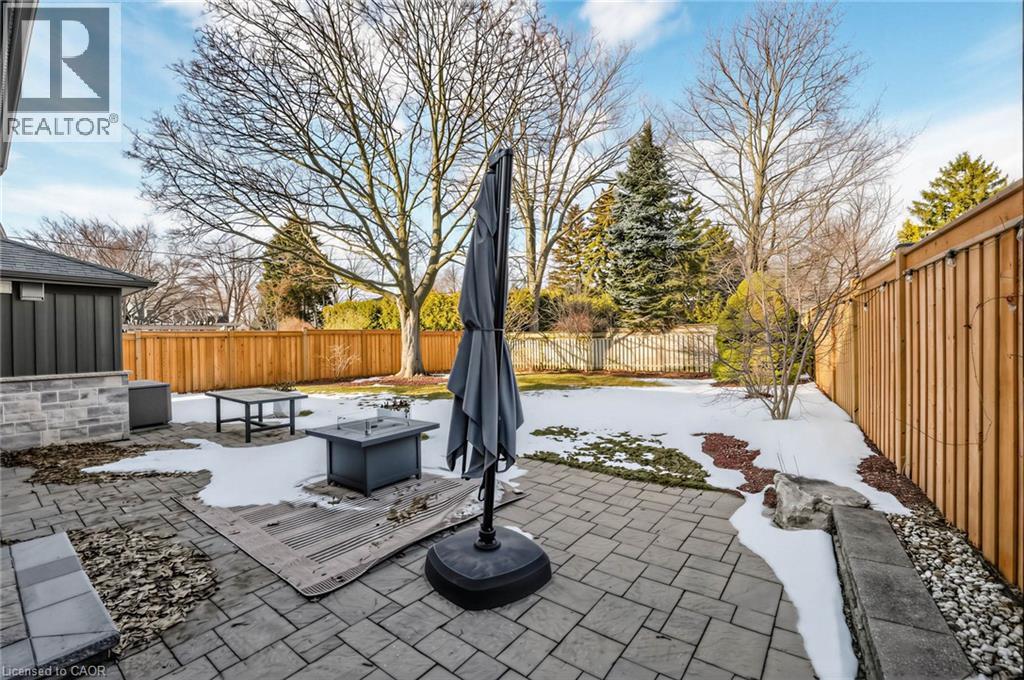 315 Swinburne Road, Burlington, ON - Outdoor With Deck Patio Veranda