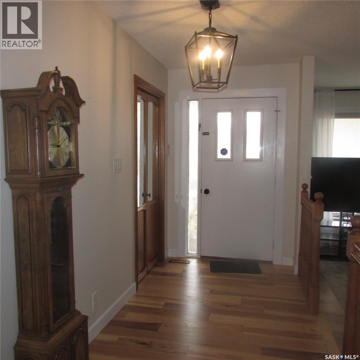 291 Williston Drive, Regina, SK - Indoor Photo Showing Other Room