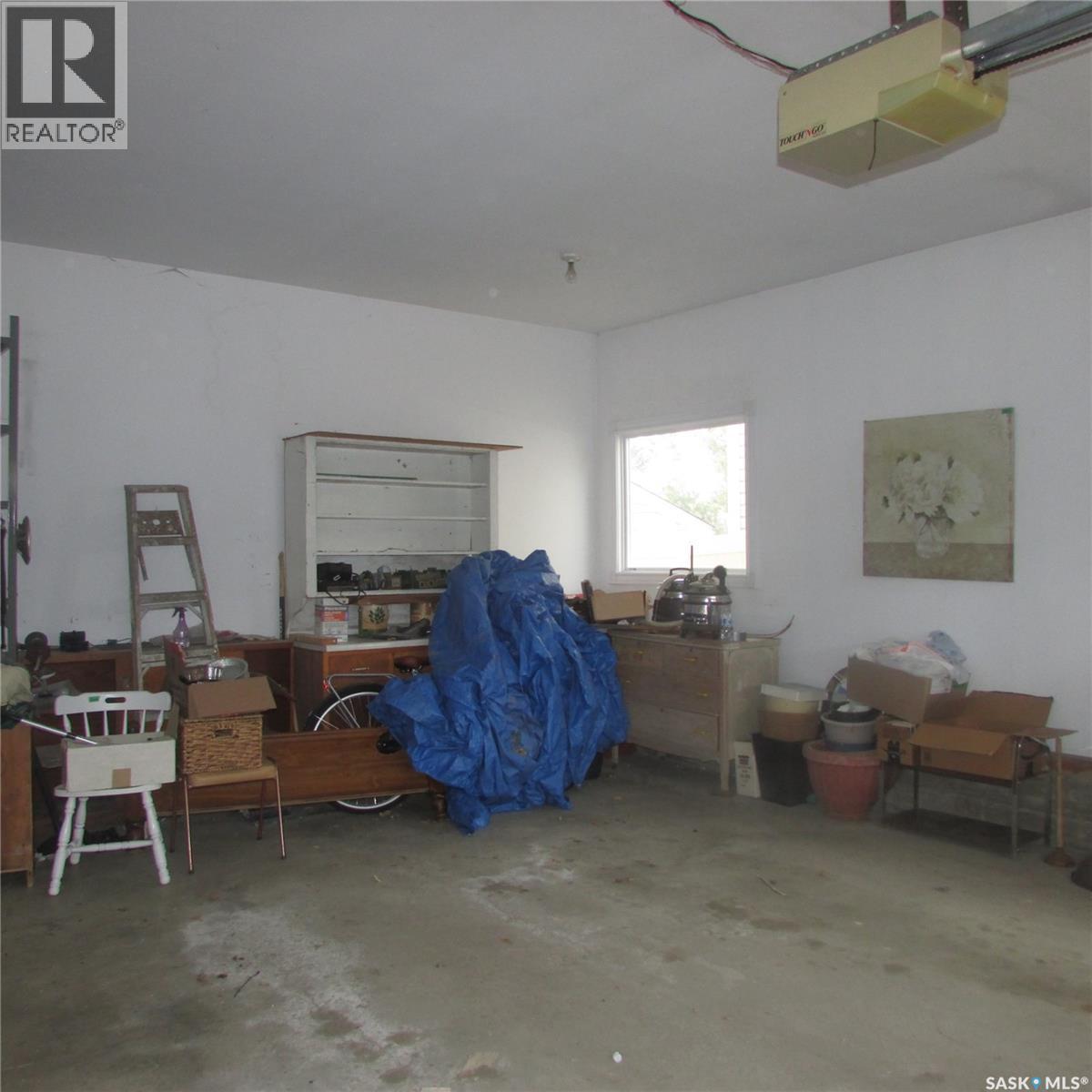 291 Williston Drive, Regina, SK - Indoor